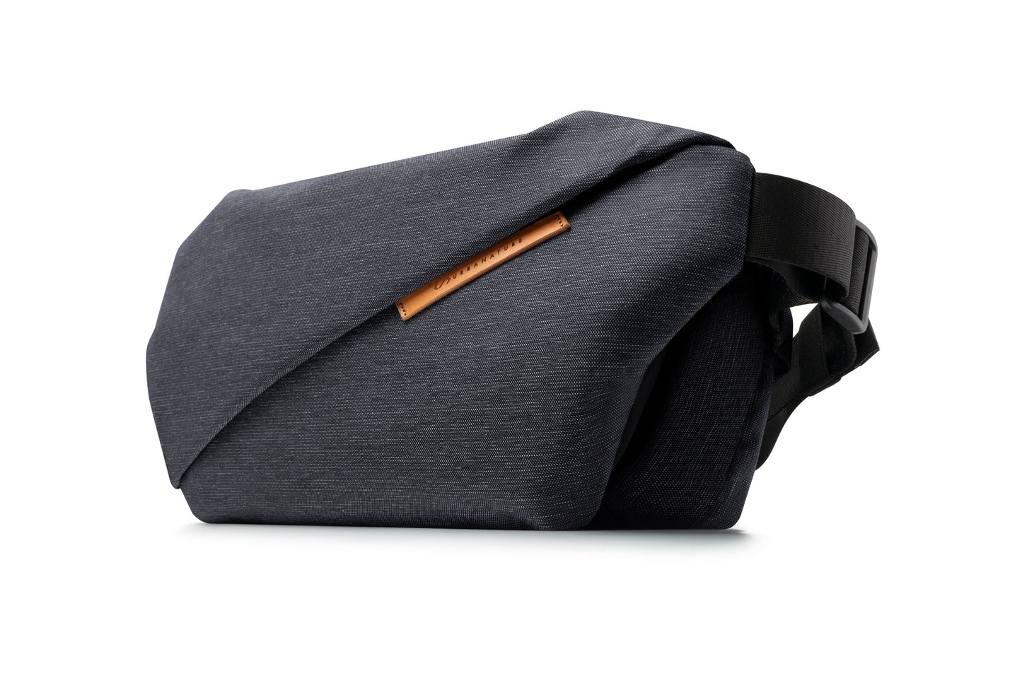 Radiant R0 Plus Sling Bag NIID ニード R0 プラス スリングバッグ 斜めがけ