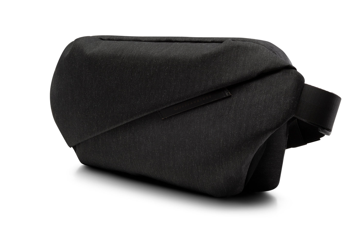 Radiant R0 Plus Sling Bag NIID ニード R0 プラス スリングバッグ 斜めがけ